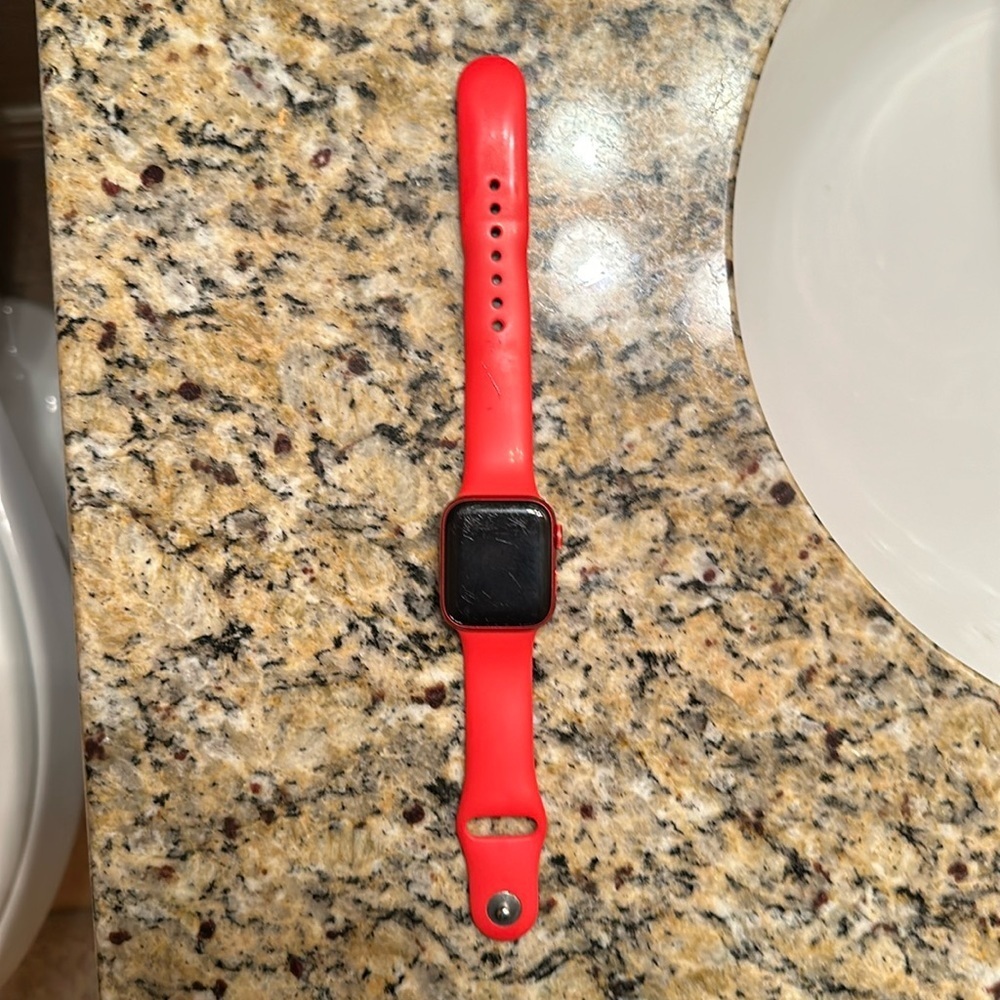 Apple Watch Series 6 Product Red​